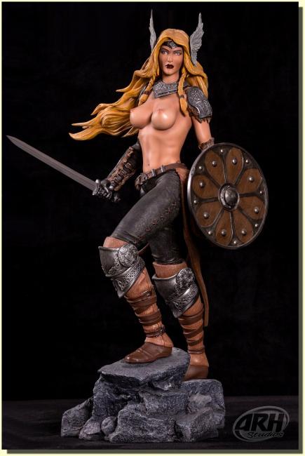 Valkyrie The Arferlife Companion EX Collectible Statue