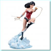 Wonder Woman Cover Girls New 52 Statue