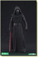 The Shrouded Kylo Ren Star Wars ARTFX+ Statue