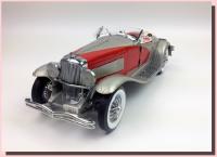 The Great Gatsby Duesenberg II SJ Red 1/18 Die-Cast Vehicle
